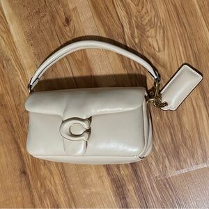 Coach Pillow Tabby Shoulder Bag 20